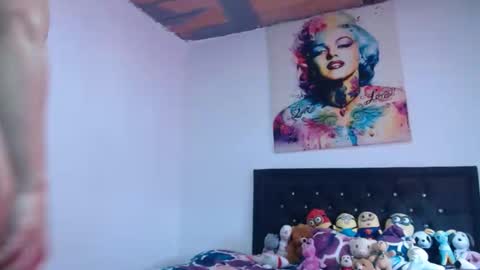 valerie_rousse online show from February 20, 4:46 pm