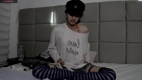 vannellope_96 online show from February 21, 8:34 pm