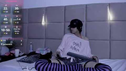 vannellope_96 online show from February 22, 8:44 pm