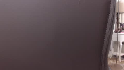 Vannellope online show from April 10, 12:00 pm