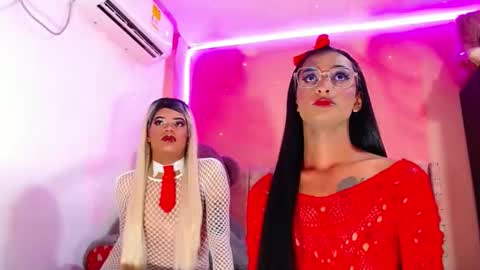 vannesa01 online show from January 18, 11:44 pm