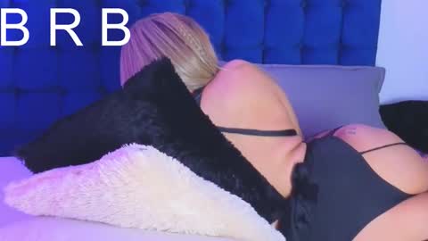        online show from November 5, 10:20 pm