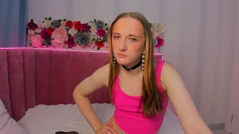 vika pinakolada  online show from December 17, 2:01 am