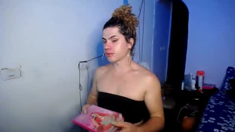 violet_hyuga online show from October 29, 3:37 am