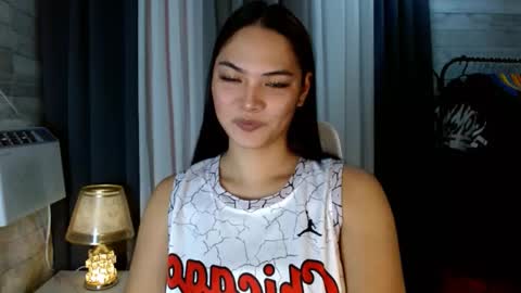 violet online show from October 6, 7:19 am