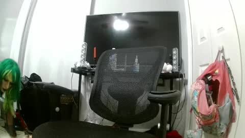 vonmeow777 online show from April 5, 2:09 am