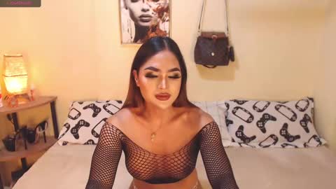 sam sugar online show from December 16, 1:21 am