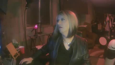 Whisper online show from January 26, 7:53 am