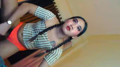 Lianelaiza online show from March 13, 6:46 pm