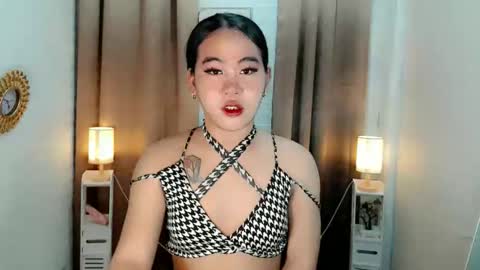 Lianelaiza online show from April 9, 3:19 am