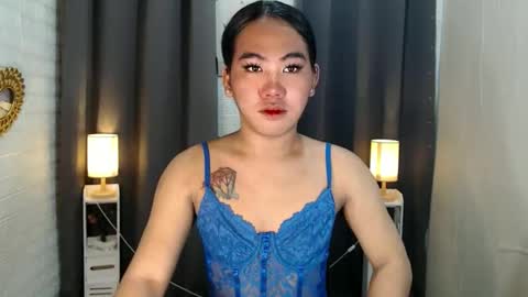 Lianelaiza online show from April 11, 10:30 am