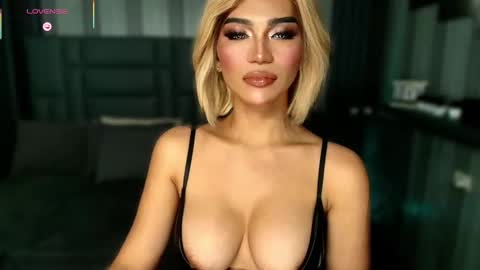 Julia online show from December 19, 4:29 am