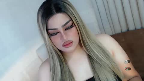 xsabbylicious69 online show from November 9, 1:39 am