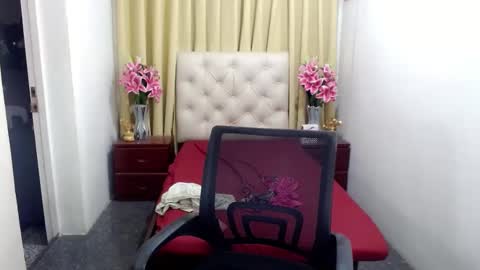 Cleo de nile online show from February 21, 10:39 am