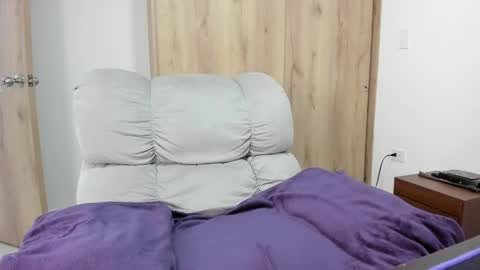 Hellen Sofia instagram hellen5546 online show from April 11, 7:50 pm