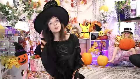 Haylee Marie  online show from October 22, 11:19 pm