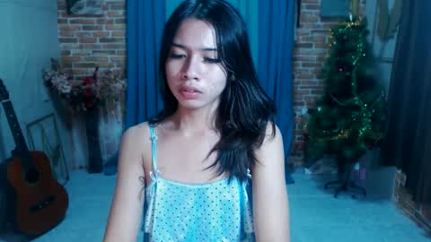 ymee_shane18 online show from January 3, 2:51 pm