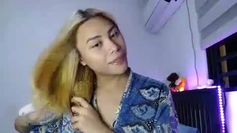 Snapshot of yourasianbigcock chatting on October 11, 11:45 am LEXI online show from October 11, 11:45 am