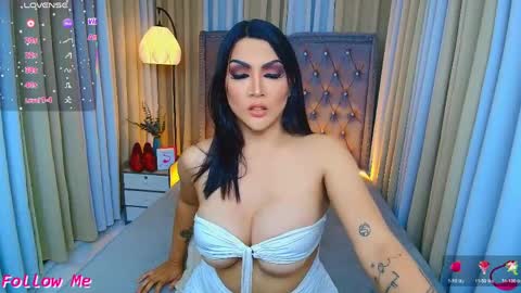 Goddess online show from April 8, 5:03 pm