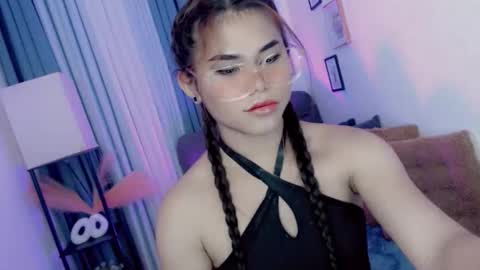 yourprettyblythe_ts online show from March 26, 7:23 am