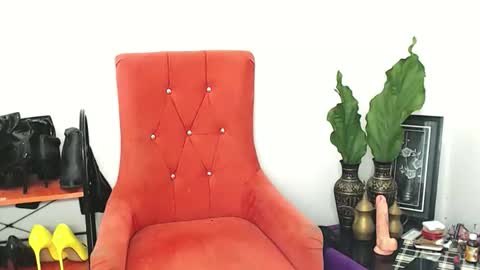 yoursignificantothersxx online show from March 27, 8:48 am