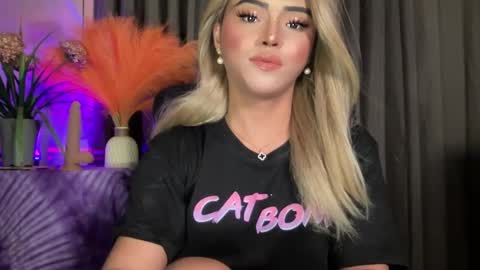 Miss Cali online show from January 17, 6:47 pm