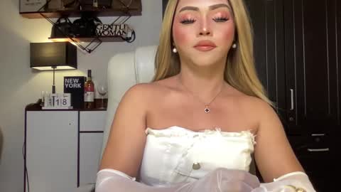 Miss Cali online show from January 19, 7:57 am