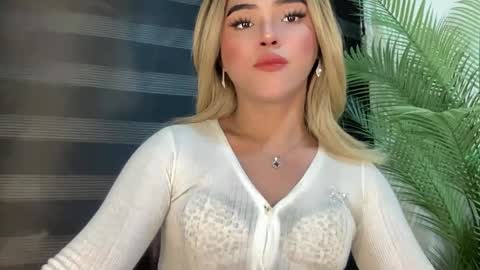 Miss Cali online show from February 22, 4:40 am