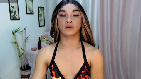 zaynelustts online show from December 19, 10:09 am