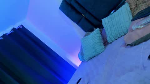 zoe_rosee4 online show from June 7, 11:07 am