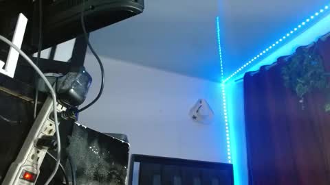 zoemi online show from January 19, 4:32 am