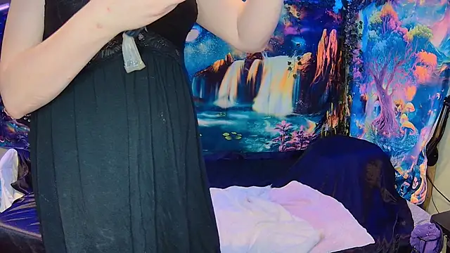 Faye Wilde online show from March 12, 4:41 am