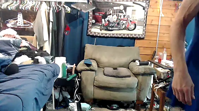 Snapshot of Brooke-lynn chatting on January 8, 11:43 am Brooke-lynn online show from January 8, 11:43 am