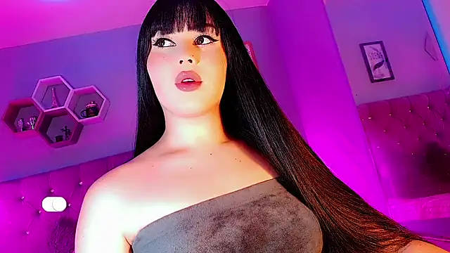 Ashlycuute online show from December 8, 6:17 pm