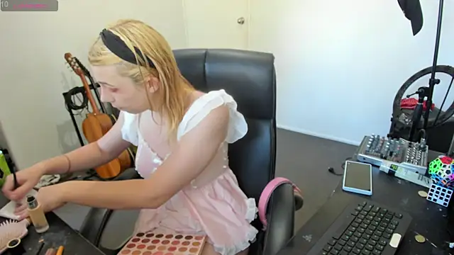 Ts-lucy-lux online show from October 2, 9:25 pm