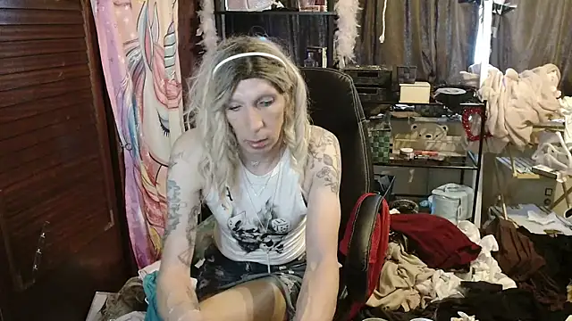 Ombeline1 online show from November 2, 12:14 pm