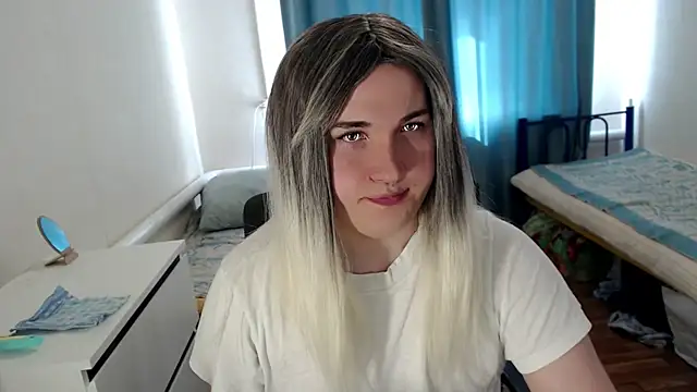 EvaMiron online show from April 8, 8:37 am