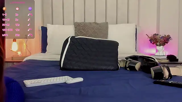 romina-brunette online show from February 13, 6:26 pm