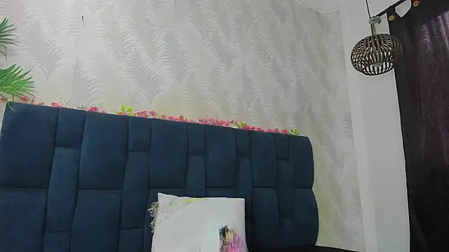 Ammy Connor1 online show from March 18, 9:25 pm