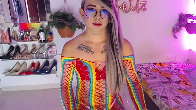 Snapshot of Laveneno_ortiz07 chatting on January 21, 10:51 pm Laveneno ortiz07 online show from January 21, 10:51 pm