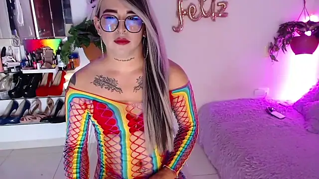 Snapshot of Laveneno_ortiz07 chatting on September 10, 11:26 pm Laveneno ortiz07 online show from September 10, 11:26 pm