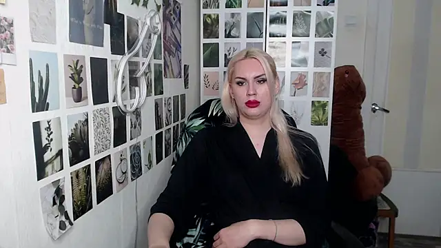 CapriScorpion online show from November 22, 11:01 am