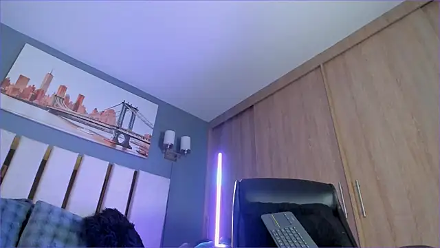 Bambi gurl online show from February 7, 2:28 am