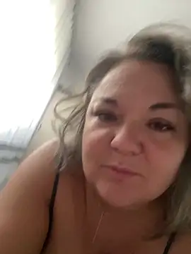 Snapshot of MikyVesela chatting on October 16, 7:52 am MikyVesela online show from October 16, 7:52 am