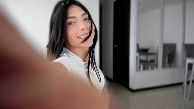 angelturned001 online show from March 19, 8:53 pm