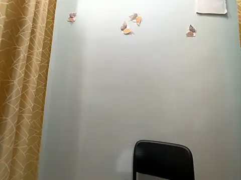 TransLisa7 online show from April 13, 9:08 pm