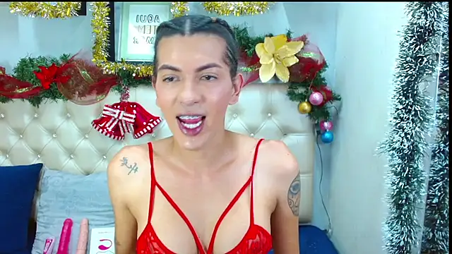 lucia marks online show from December 18, 4:28 pm