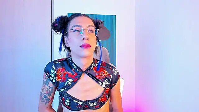 sofiaa grey  online show from April 17, 4:19 pm