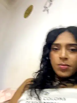 Snapshot of sweet_khloe1 chatting on September 21, 4:29 am sweet khloe1 online show from September 21, 4:29 am