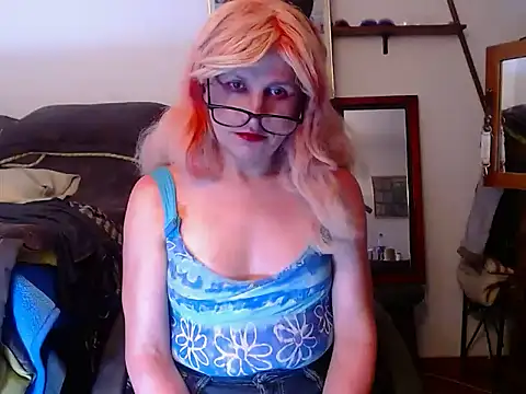 LorenJade online show from May 31, 9:40 am